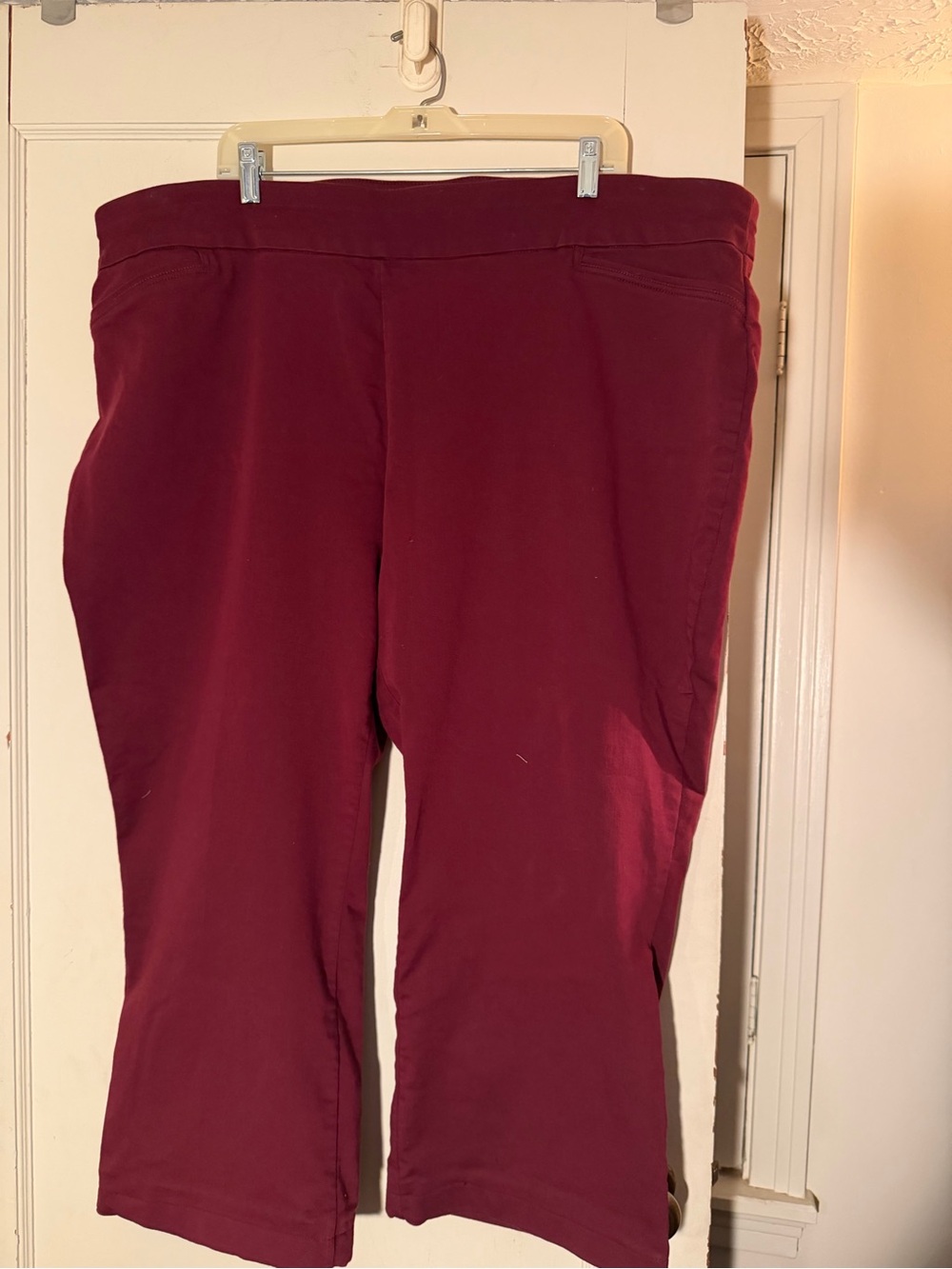 croft & barrow Women's Pull-On Crop Pants in Wine